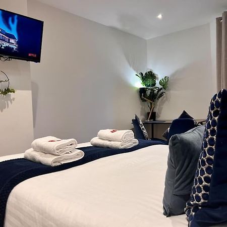 Luxury Studio In City Centre เซาธ์แธมป์ตัน ภายนอก รูปภาพ