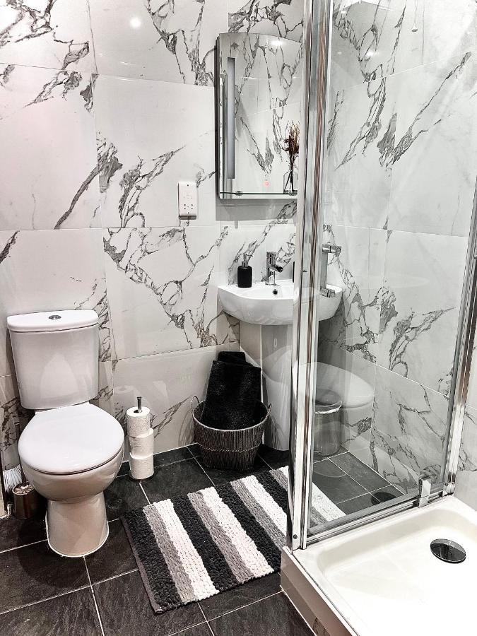Luxury Studio In City Centre เซาธ์แธมป์ตัน ภายนอก รูปภาพ